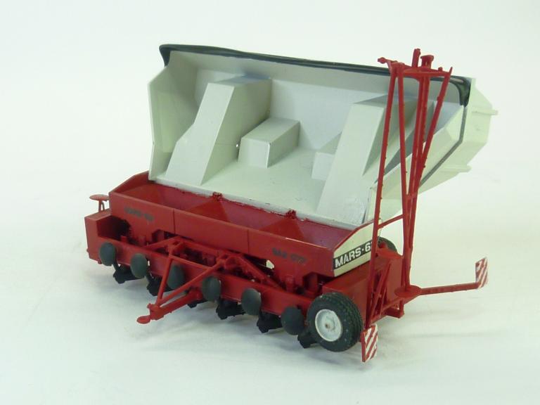 Kartoffellegemaschine MARS 62 SA2-077 Arbeitsstellung Bunker oben 1/32